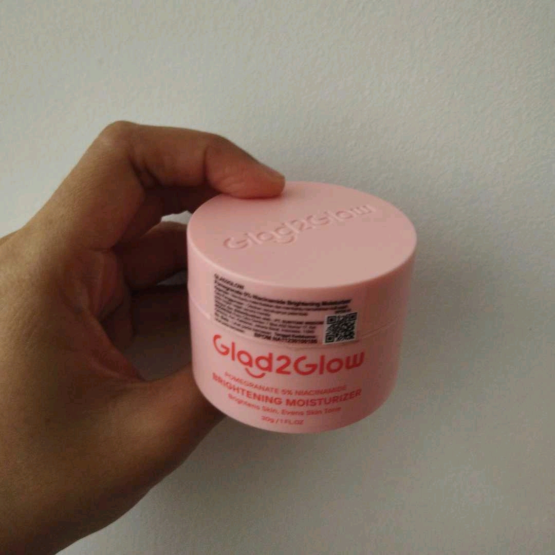 Pomegranate 5% Niacinamide Brightening Moisturizer imgfdn-3ba221bd-d3c0-412f-a8ed-f40746ba0680