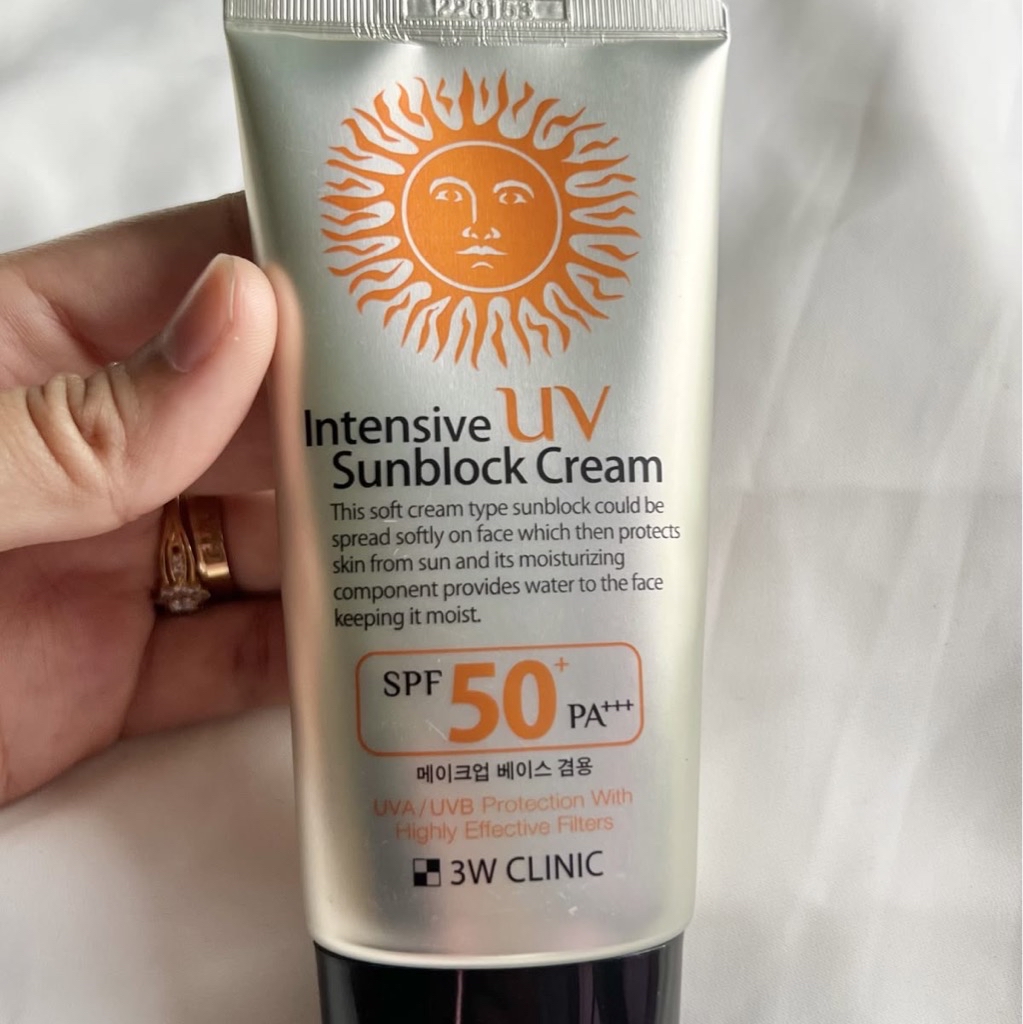 Intensive UV Sunblock Cream imgfdn-8d01c620-72eb-4bf4-add8-90cc924a662e