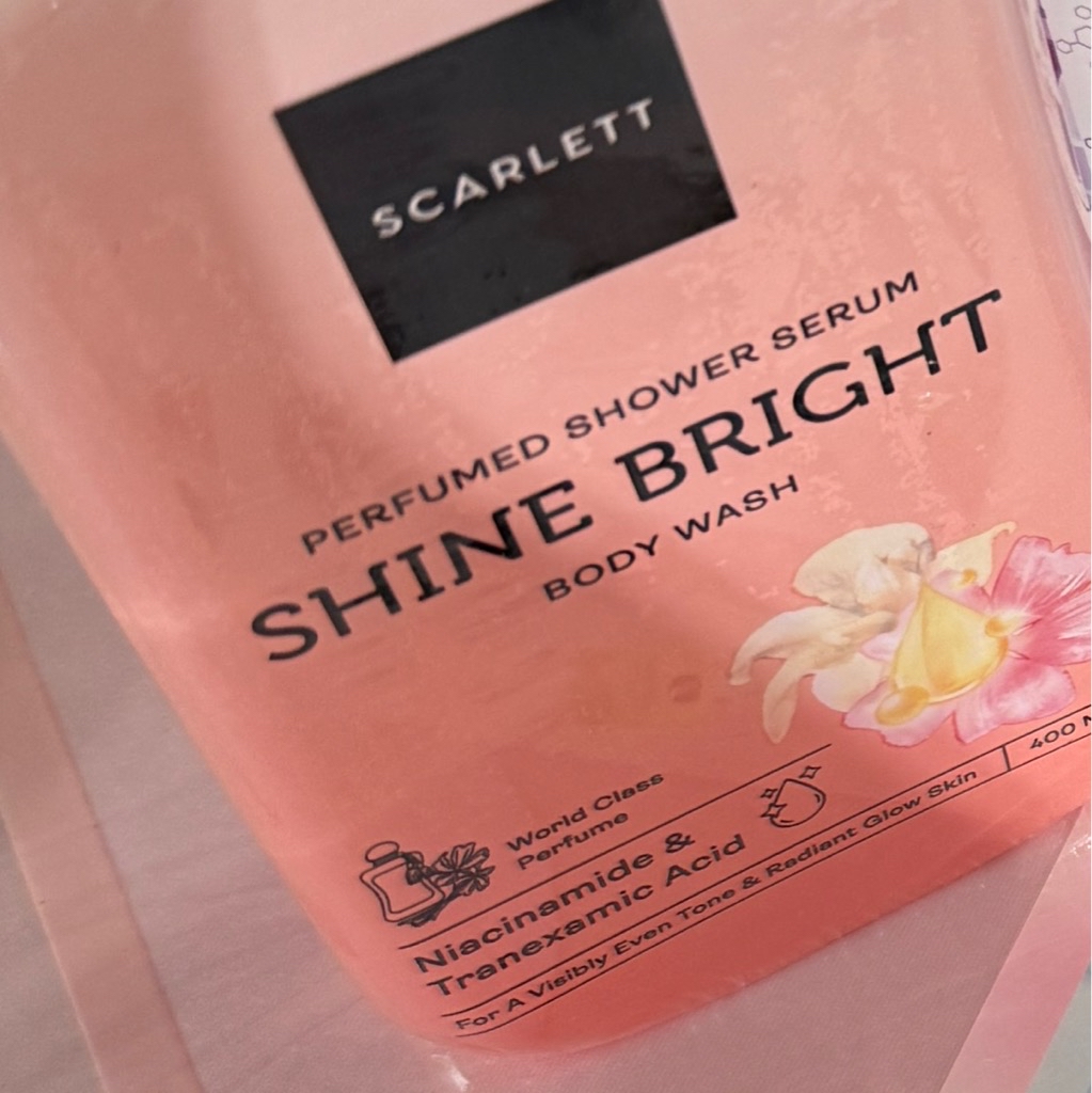 Perfumed Shower Serum - Shine Bright imgfdn-af8c5fe2-92b8-4736-a452-887f1bbbe8ae