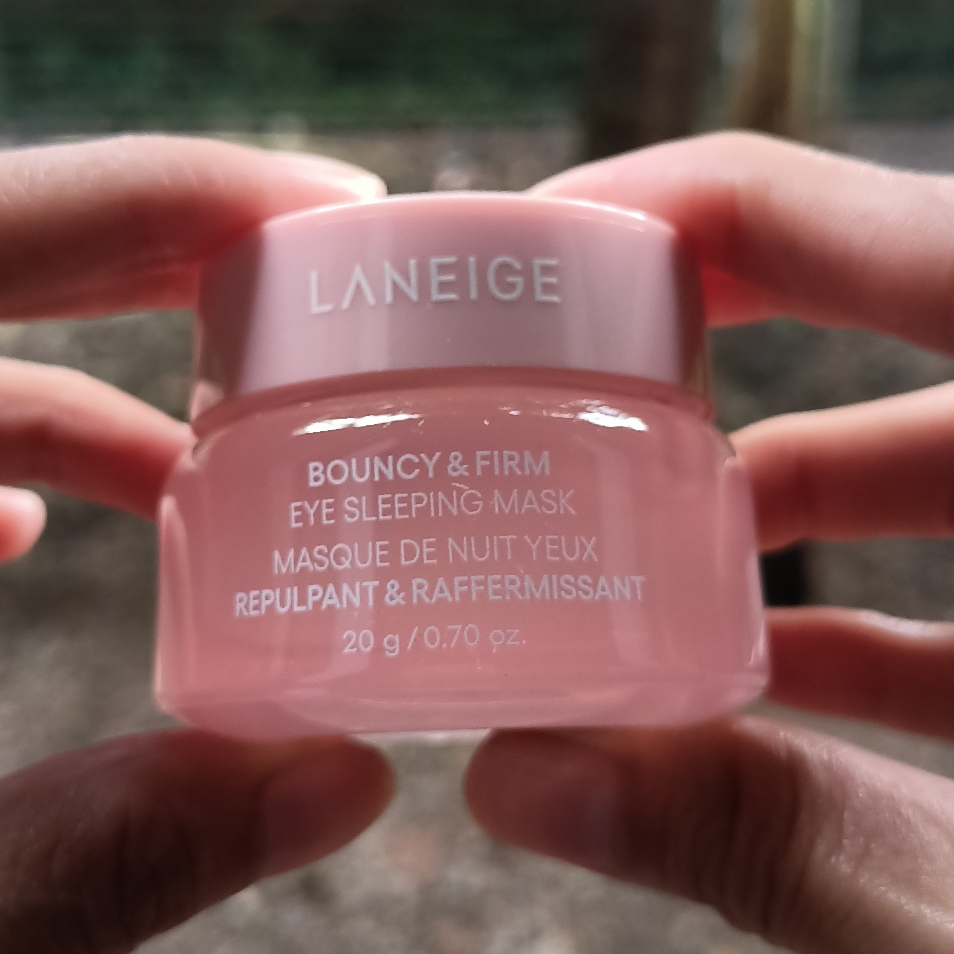 Bouncy & Firm Eye Sleeping Mask imgfdn-7500c251-826c-4162-9e0e-aaba0d2d31dd
