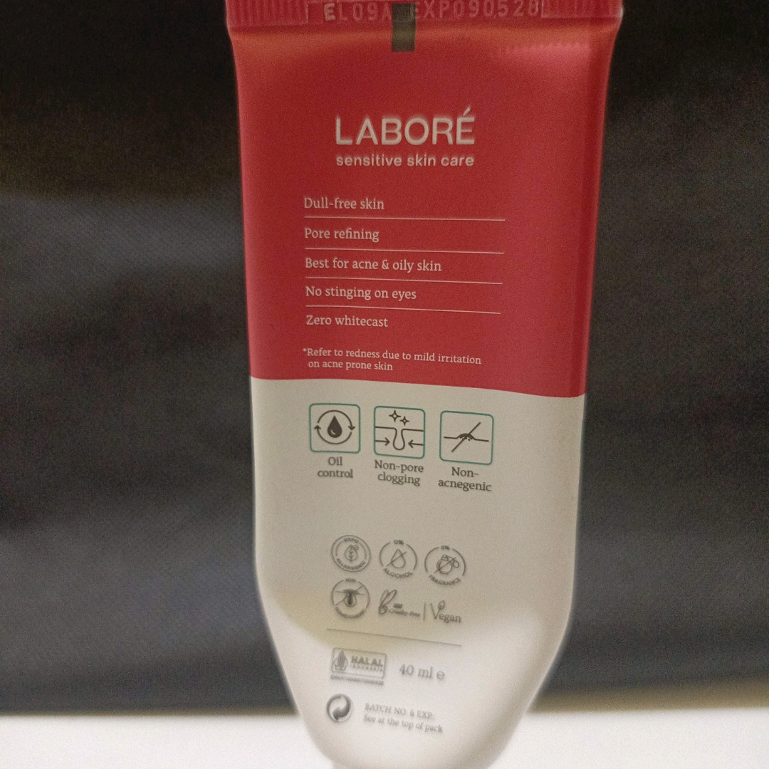 BiomeProtect Acne & Oil Correct Physical Sunscreen SPF50+ PA++++ imgfdn-c2b2c0df-7308-4d8e-ace8-d06a5efb2b20