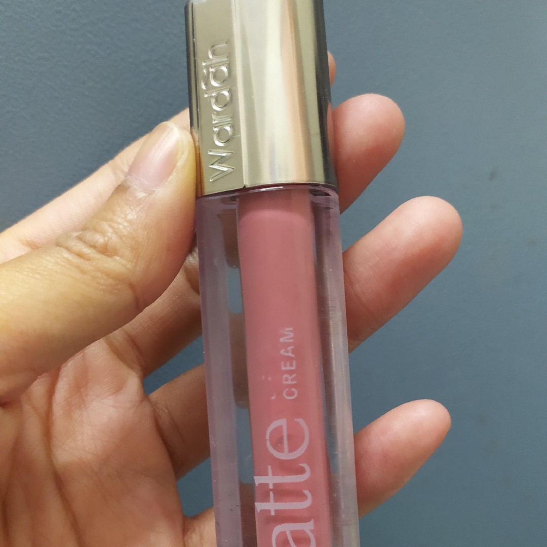 Exclusive Matte Lip Cream - 15 Pinky Plumise imgfdn-72d66a20-68ea-4925-8737-705e6ae38c32