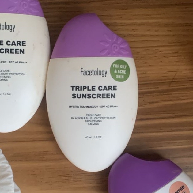 Triple Care Sunscreen For Acne & Oily Skin SPF 40 PA+++ imgfdn-cf735f79-6ed0-4ead-b1d2-98ea5d01b221