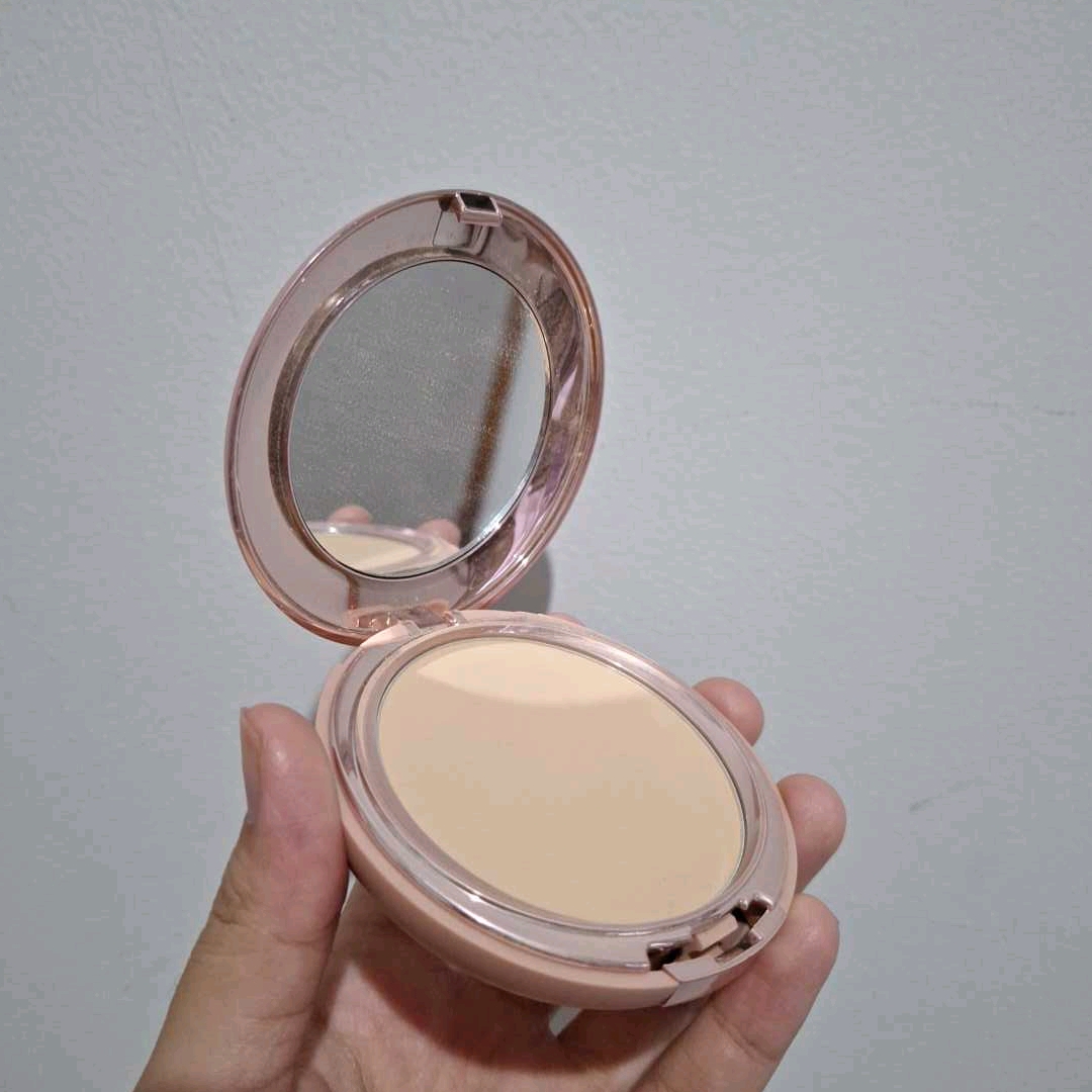 Matte Fit Powder Foundation - 32 True Beige imgfdn-1c7ca40f-abce-4001-b166-1311490ba72a