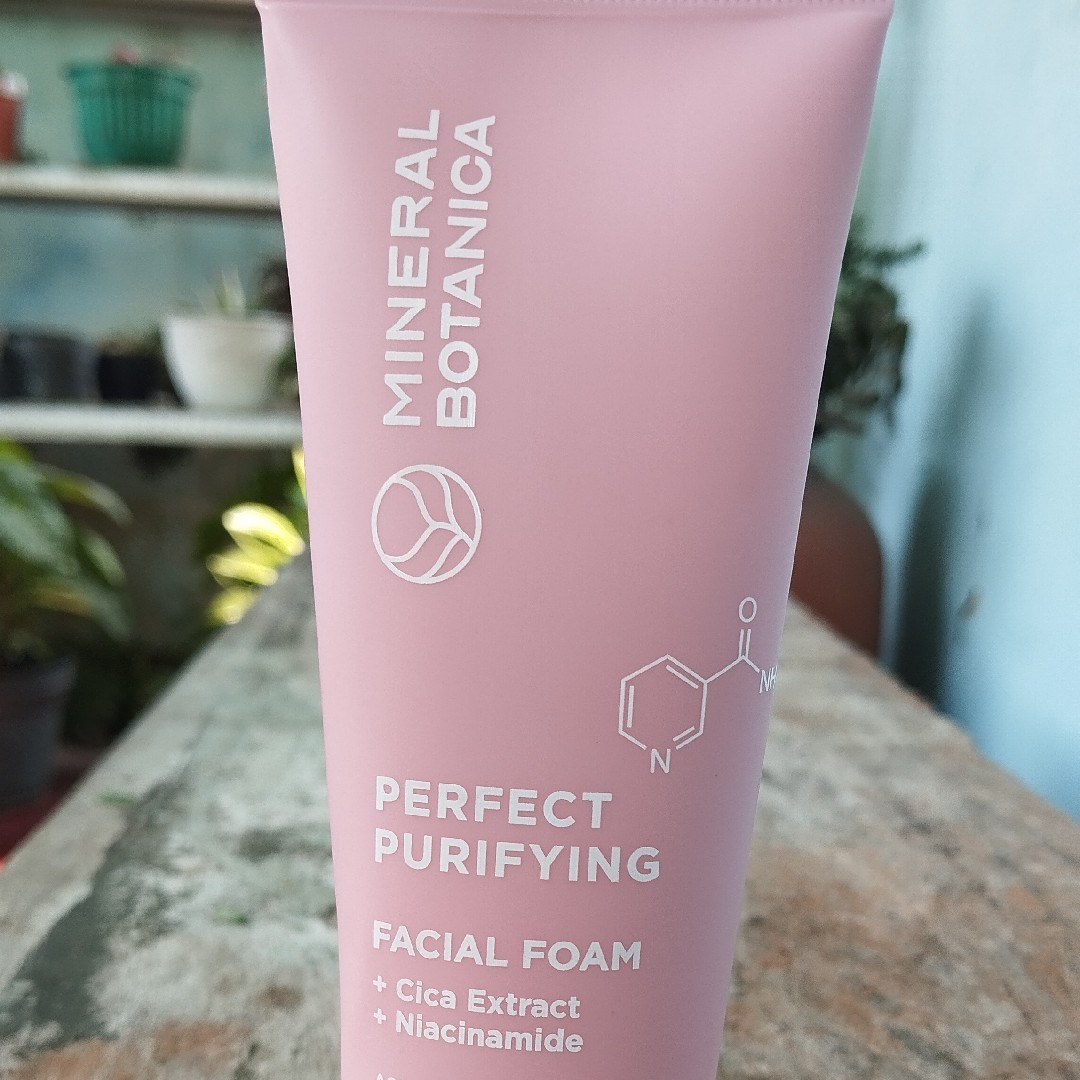 Perfect Purifying Facial Foam imgfdn-c0c9defb-759b-4145-950e-4512aec15b90
