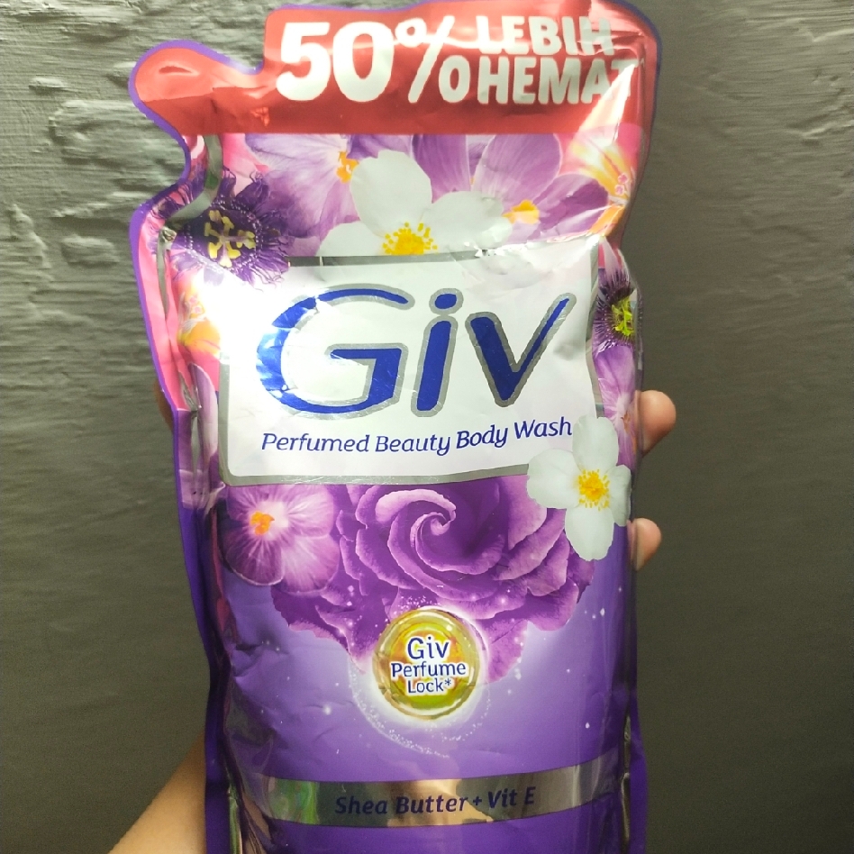 Beauty Body Wash - Glamour Passion Flower imgfdn-8cc0c66e-f2ff-4415-b316-68430e6f9bae