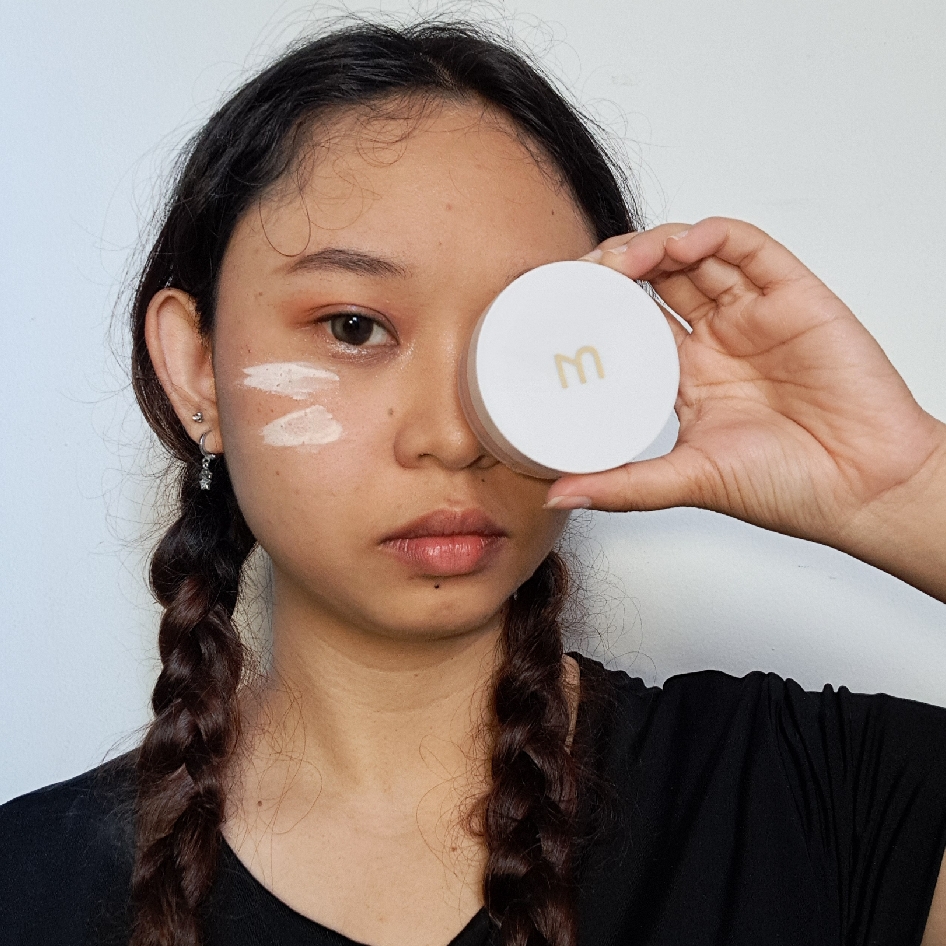 Poudre D'essence Couture - Translucent - 03 imgfdn-f1f50adc-3acd-46b4-b281-601f9beb5aa2