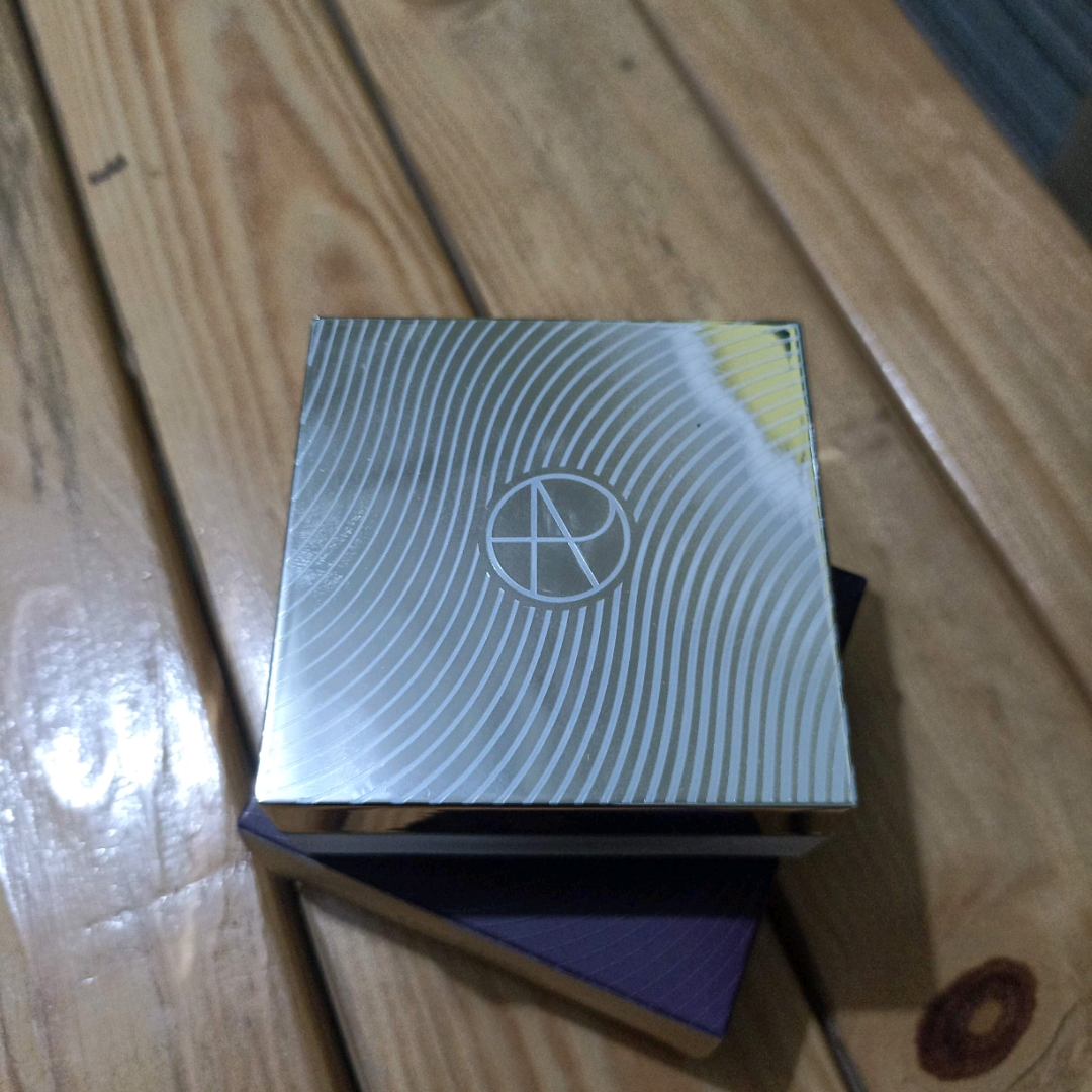 Éclat Libre Pro Glow Loose Powder - Diamond imgfdn-2dc56cc4-559b-4080-b5df-3b6eb62fa716