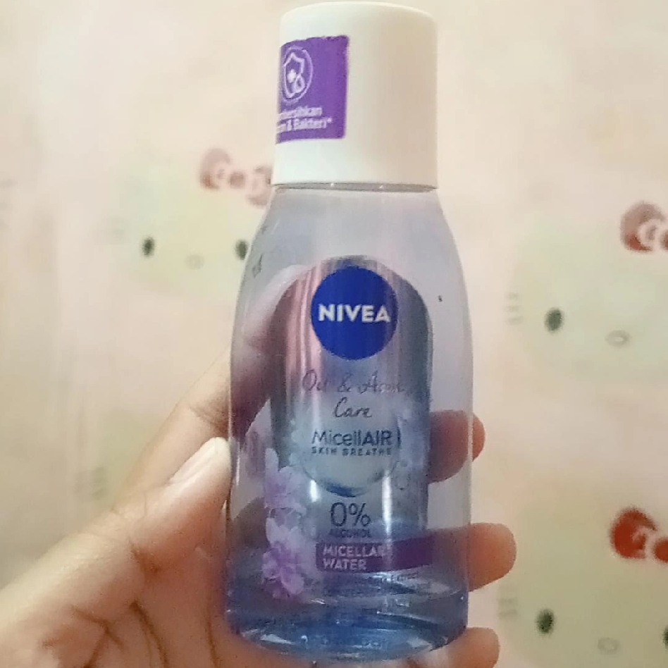 MicellAIR Skin Breathe Oil & Acne Care Micellar Water imgfdn-add1c0c5-238a-4fdb-9eea-0b2d301a75a9