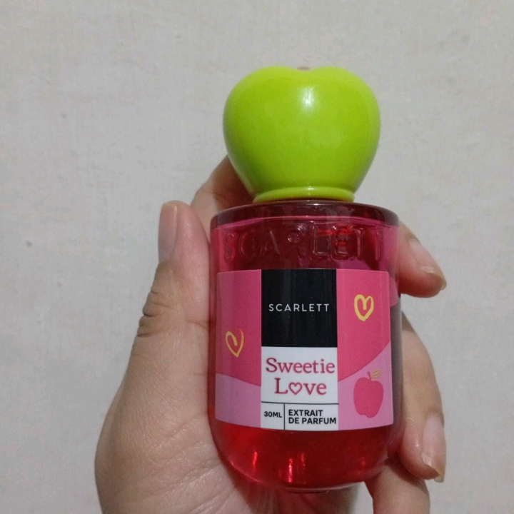 Sweetie Love Extrait De Parfum imgfdn-548c89d9-66af-48fd-87ad-591f7184a203