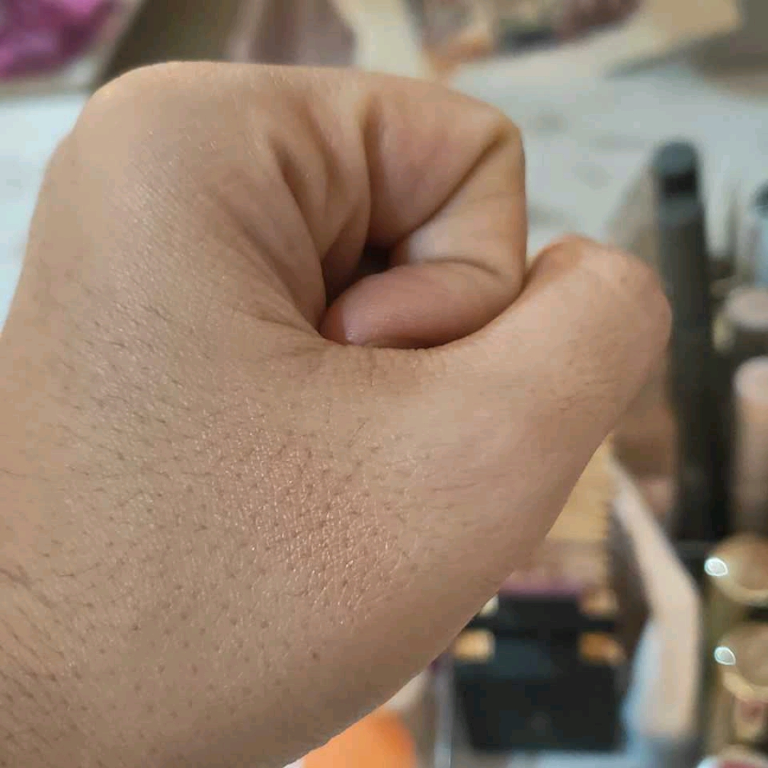 Radiant Sheen Blush - Worthy imgfdn-f7229f10-c018-4571-a665-048187faad05