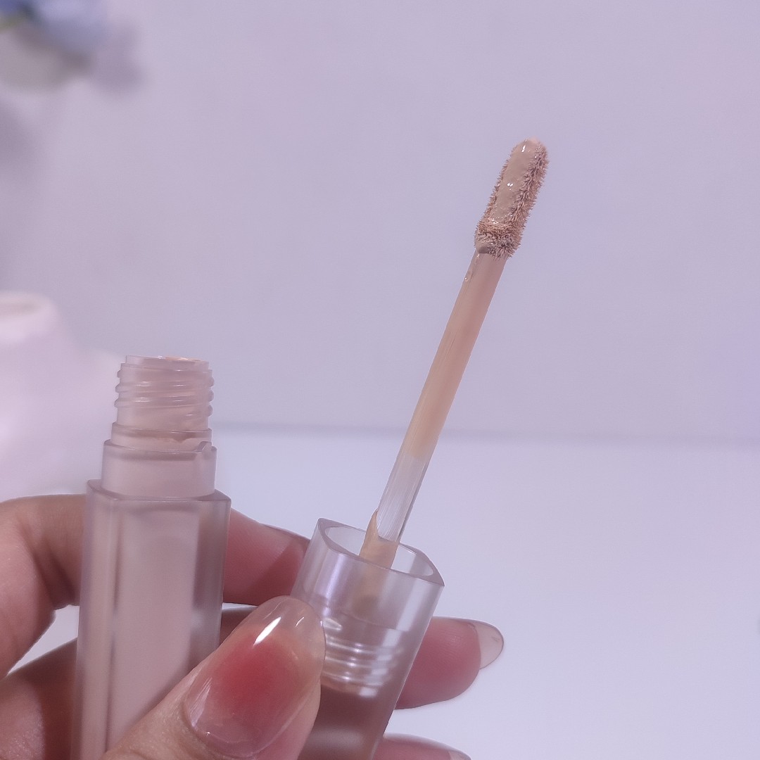Minimalist Serum Concealer - Biscuit imgfdn-cdcfb302-9603-442c-9e45-2bee8284229c