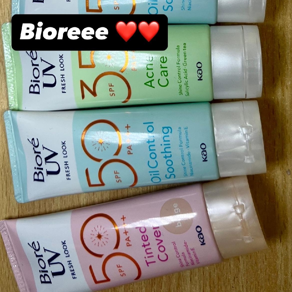 UV Fresh Look Acne Care SPF35  imgfdn-8fc18915-414e-494a-bb10-31c0272ae80f