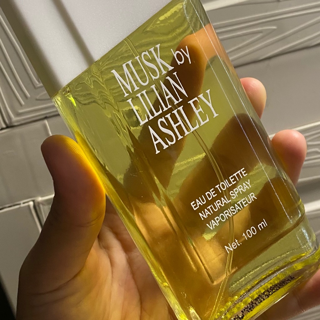 MUSK by Lilian Ashley - White imgfdn-c02e3b5e-5057-4079-a7f7-cf3339c30e4a