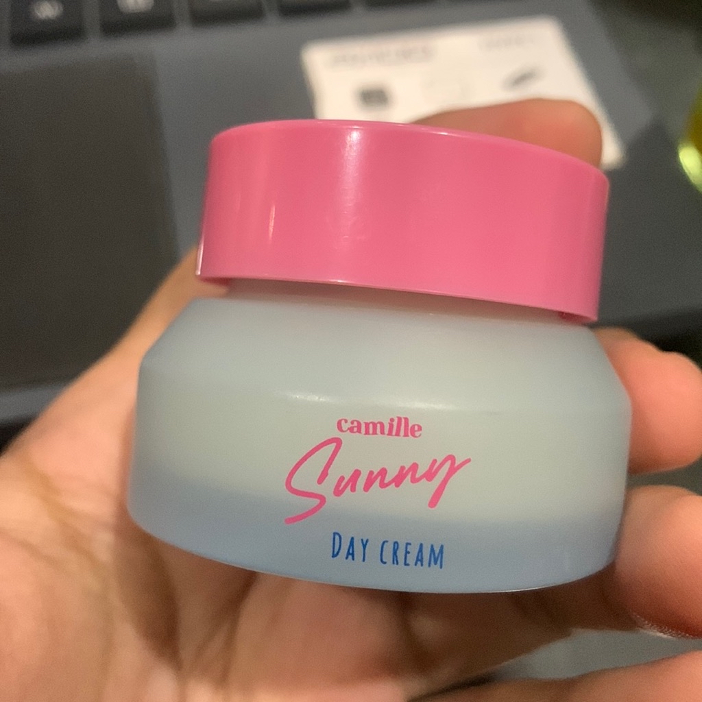 Sunny Day Cream with Sunscreen imgfdn-c01abd8e-ccbc-49f9-a02e-877dbc7e7ebd