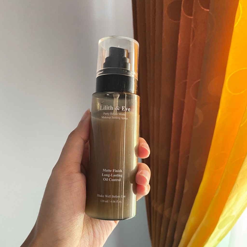 Party Rocks Matte Make Up Setting Spray imgfdn-124e2e37-8000-47bd-b95c-f4e30207eefa