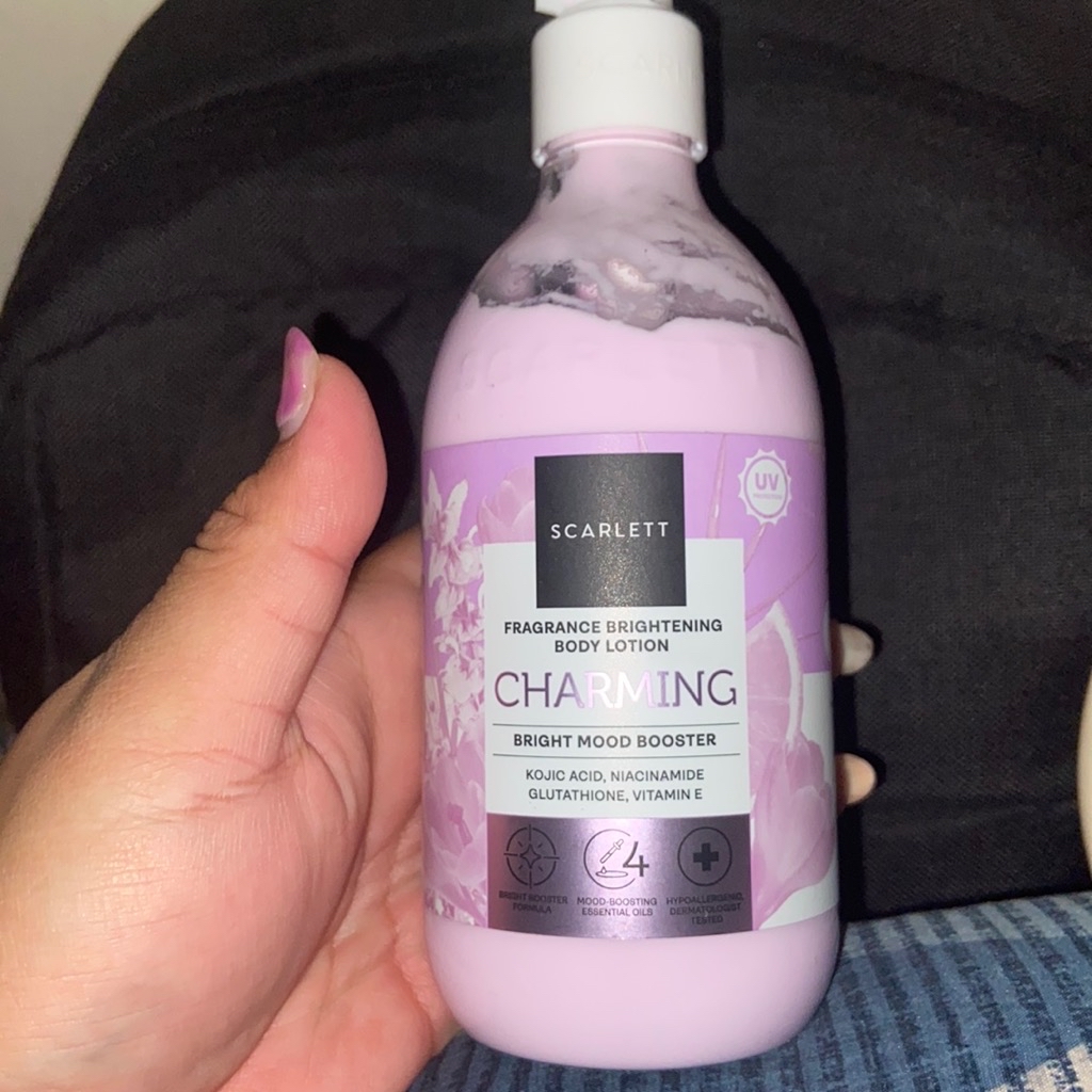 Bright Mood Booster Body Lotion - Charming imgfdn-2ef10a6e-d96a-4eaf-b553-69dc07887bfb