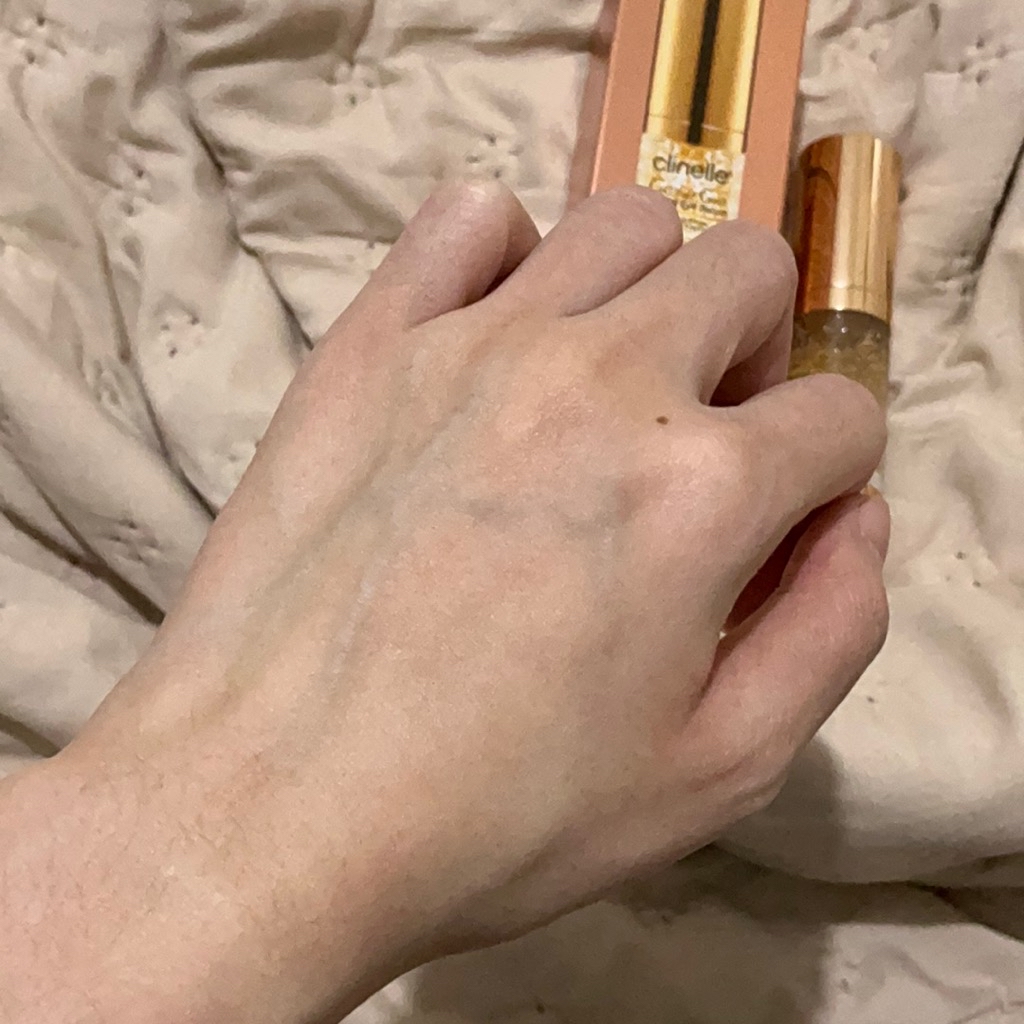 Clinelle Caviar Gold Firming Eye Serum imgfdn-77330efc-3b45-49bb-8514-a1bc89c3ac04