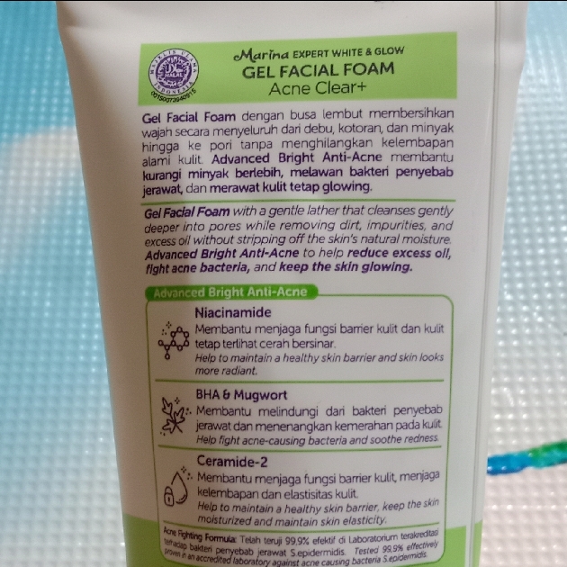 Acne Clear+ Gel Facial Foam imgfdn-accb34d4-3f0d-485b-92ec-bff24d1f8f1e