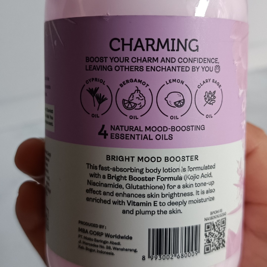 Bright Mood Booster Body Lotion - Charming imgfdn-e86e1055-e180-4de2-8898-a06814495441
