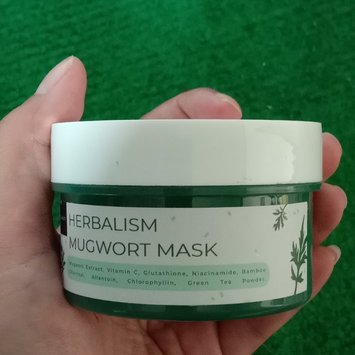 Herbalism Mugwort Mask imgfdn-1a8ca853-2aa0-4868-8e4e-f5e1cd6bf46d