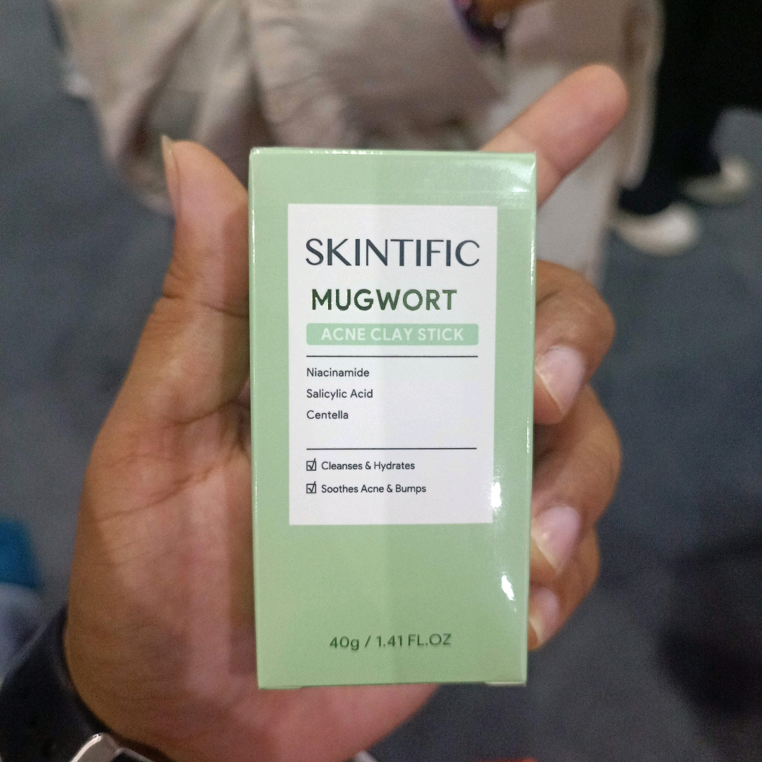Mugwort Acne Clay Stick imgfdn-92f70842-61ac-48ac-8dd8-6b9d9cfcfe39