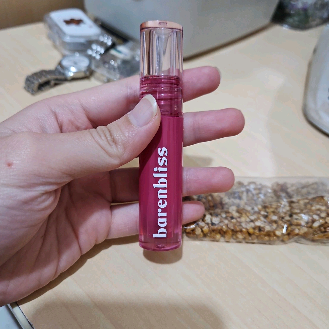 Apple Makes Adorable Mousse Tint - 08 Fuschia Berry imgfdn-a667be35-4259-4731-9ff5-335ab632c868