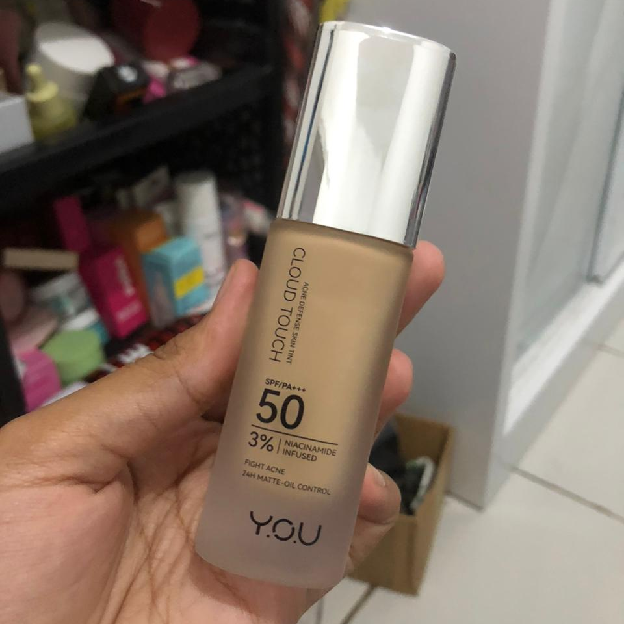 Cloud Touch 3% Niacinamide Acne Defense Skin Tint - C203 Pink Sand imgfdn-5822c5c9-9e4e-4195-a8a4-7c1dd750d636