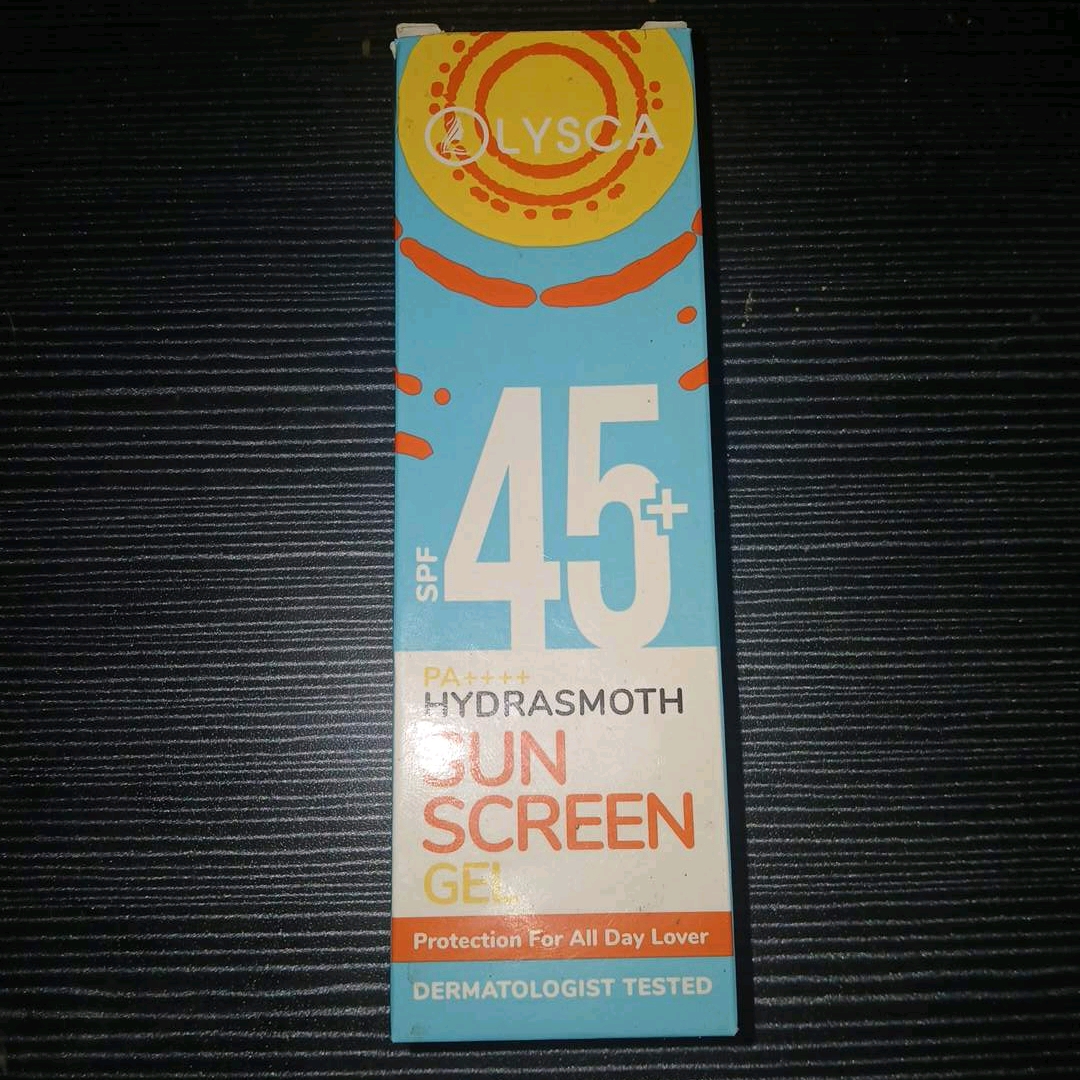 Hydrasmooth Sunscreen Gel SPF 45+ PA++++ imgfdn-9f9f62dc-c617-486c-8c3f-f3998bebd3bb