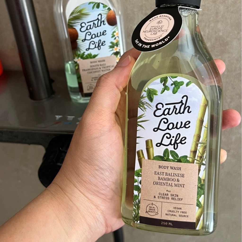 Body Wash - East Balinese Bamboo & Oriental Mint imgfdn-a7b1fd11-0560-49a1-b445-36dc3fe3b468