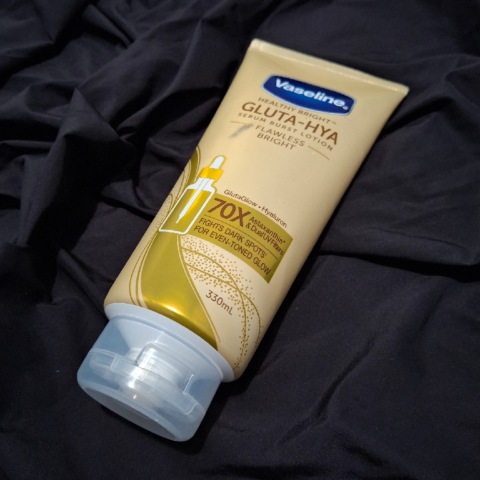 Healthy Bright Gluta-Hya Serum Burst Lotion - Flawless Bright imgfdn-28751f56-06c6-4b93-af64-50774eba21f8