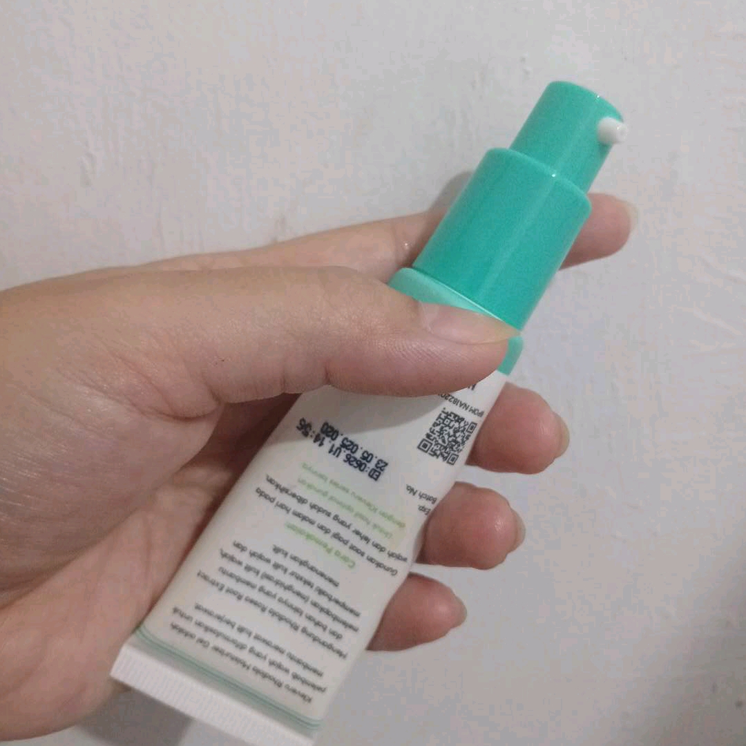 Rhodiola Moisturizer Gel imgfdn-849dc2ba-4ea4-47ab-be73-c7752f441376