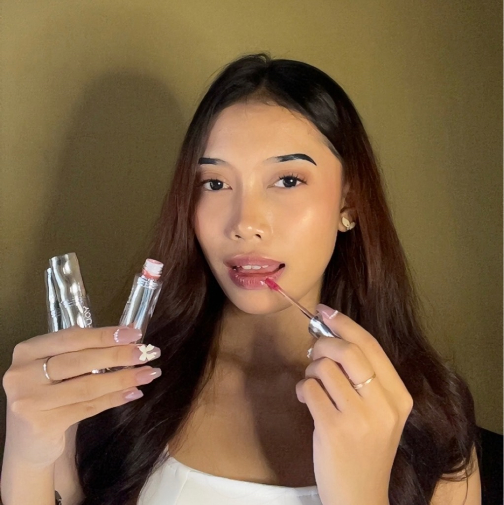 Cloud Paint Glassy Glow Lip Tint - G03 Berry Amber imgfdn-5fb61d43-37a6-4dbc-92c3-1db58e7b89ce