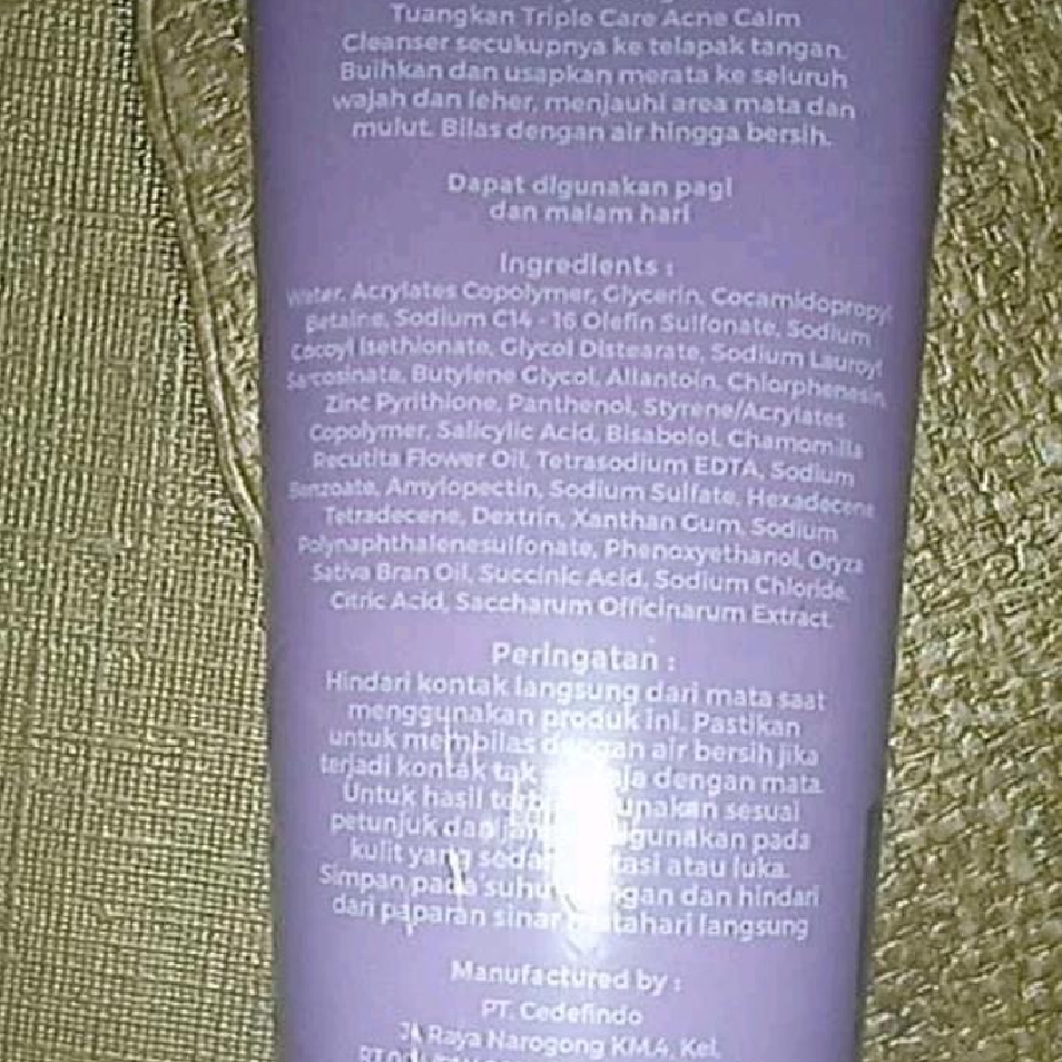 Triple Care Acne Calm Cleanser imgfdn-f6bf7e8c-e5a5-4c57-a0ad-84ab4d2a50cd