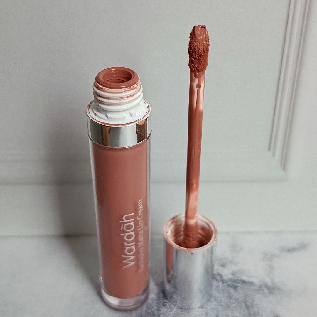 Exclusive Matte Lip Cream - 11 Oh So Nude - Reformulation in May 2023 imgfdn-012fd8ed-d6b9-4389-a635-4909a0f17ddf