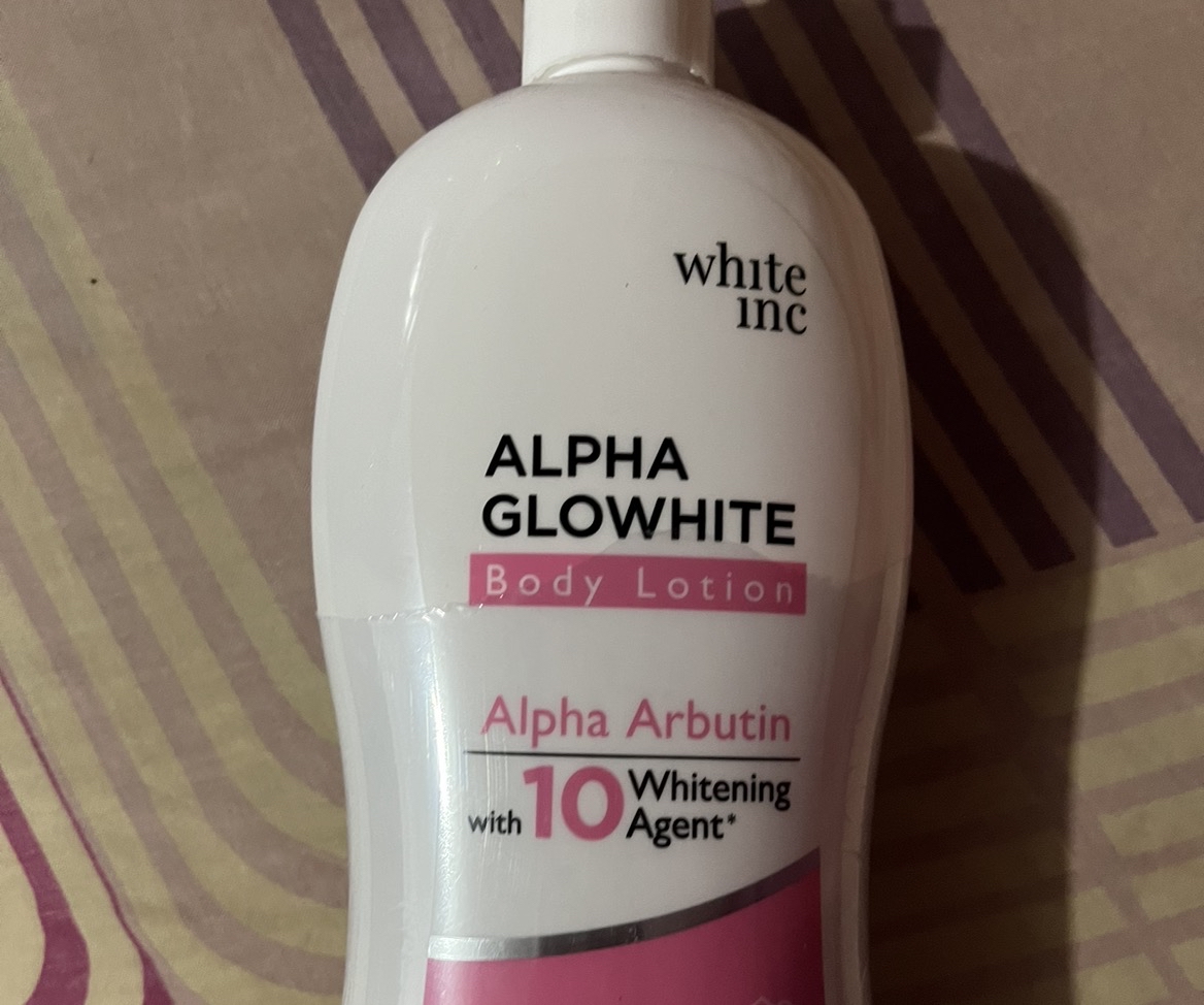 Alpha Glow White Body Lotion Hydrating Whitening & Moisturizing imgfdn-dee98982-bd00-4ebe-84b0-f3d37b0ccb00