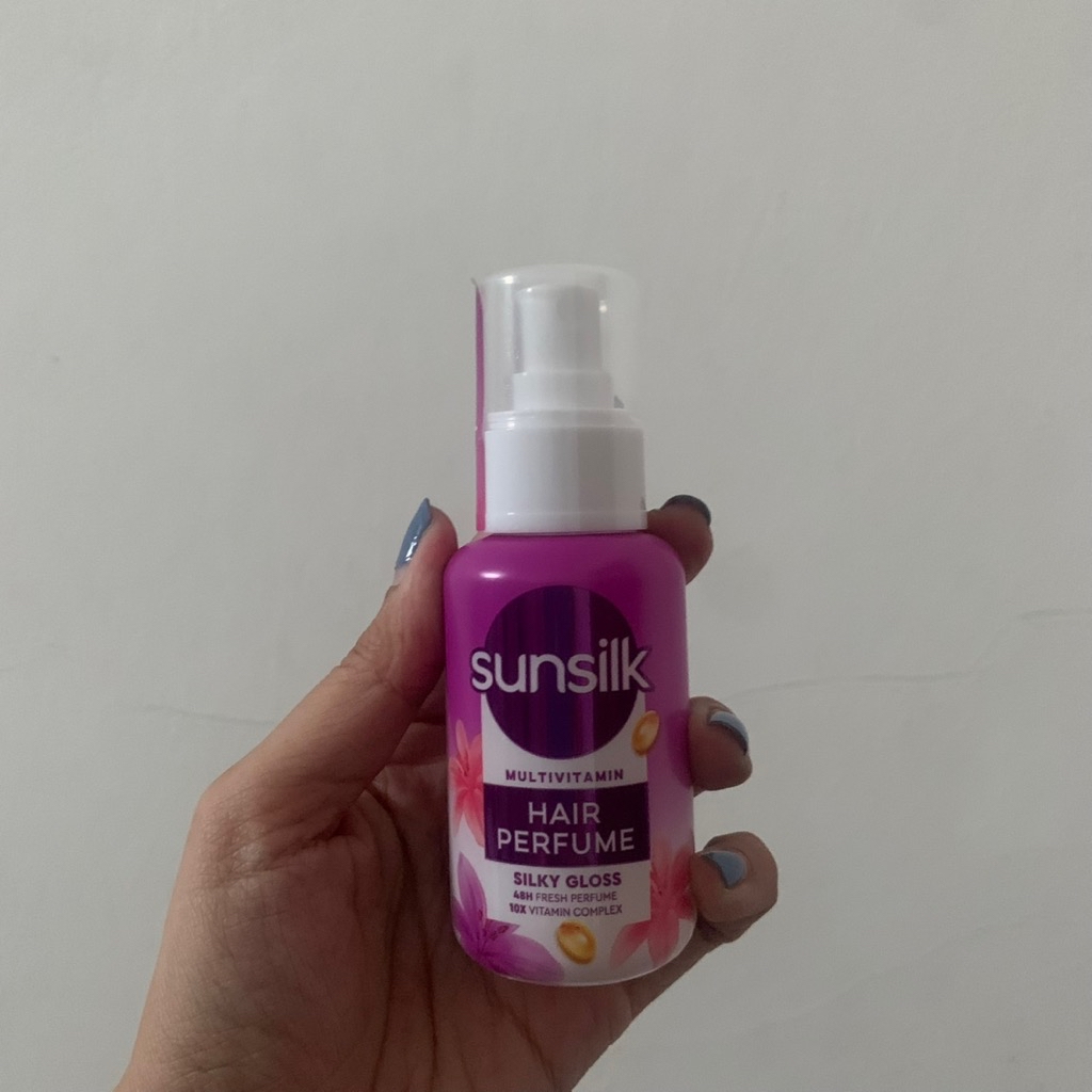 Silky Gloss Multivitamin Hair Perfume imgfdn-2b446043-94ed-4b56-b750-e919f412e85a