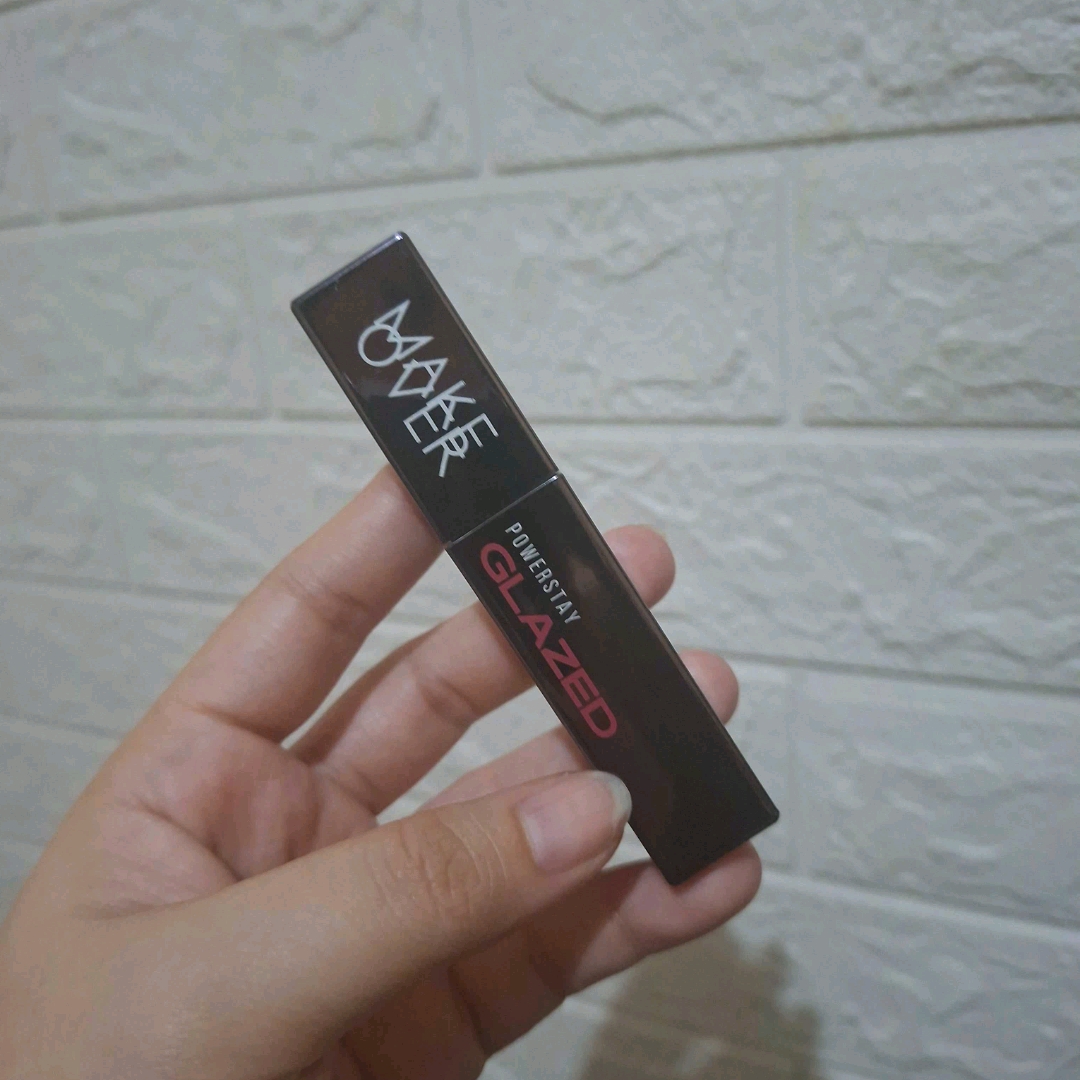 Powerstay Glazed Lock Lip Pigment - D16 California imgfdn-f10f278f-84b9-44a9-a1e0-5188f4eec469