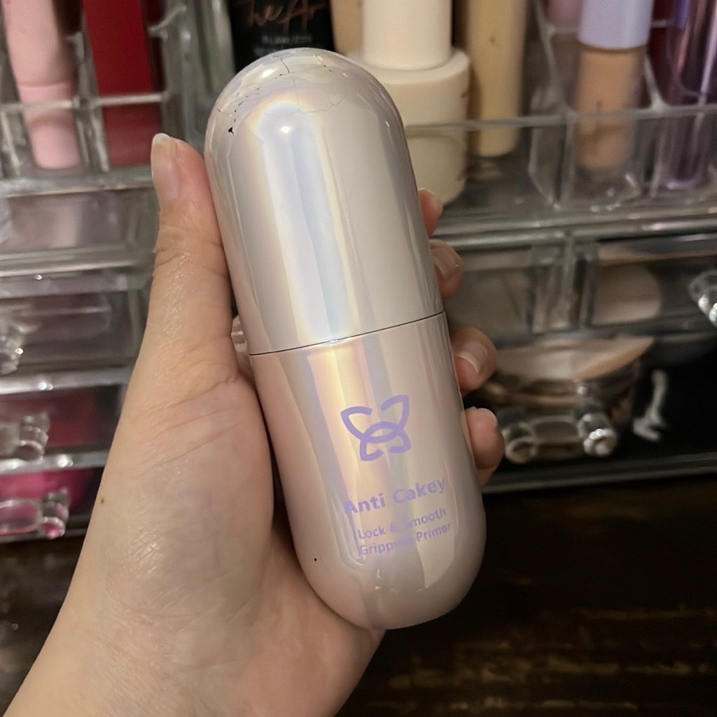 Anti Cakey Lock and Smooth Gripping Primer imgfdn-31c821d9-cf4a-4af4-926c-a447e67befd6