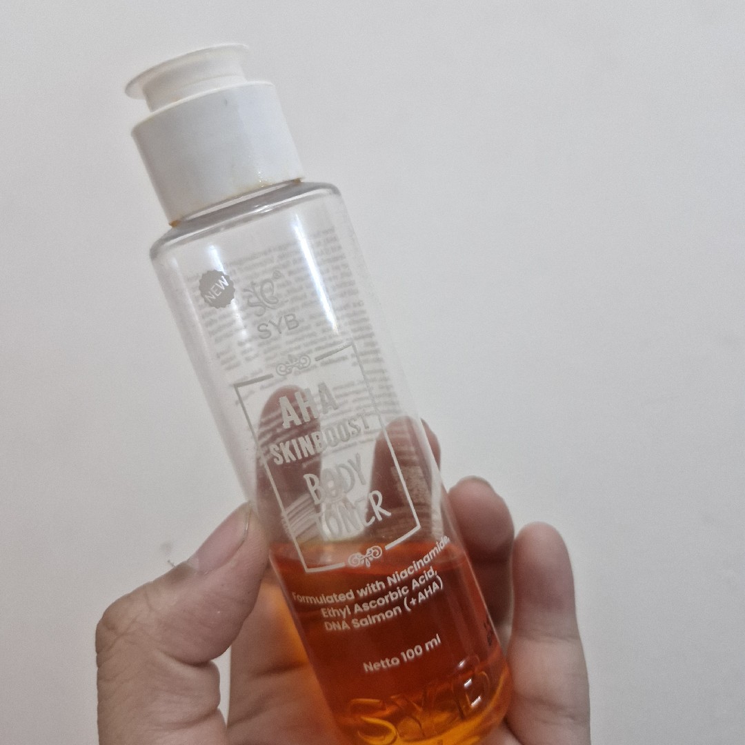 AHA Skinboost Body Toner imgfdn-7ed99987-9d84-413d-92bf-7af1a1695a96