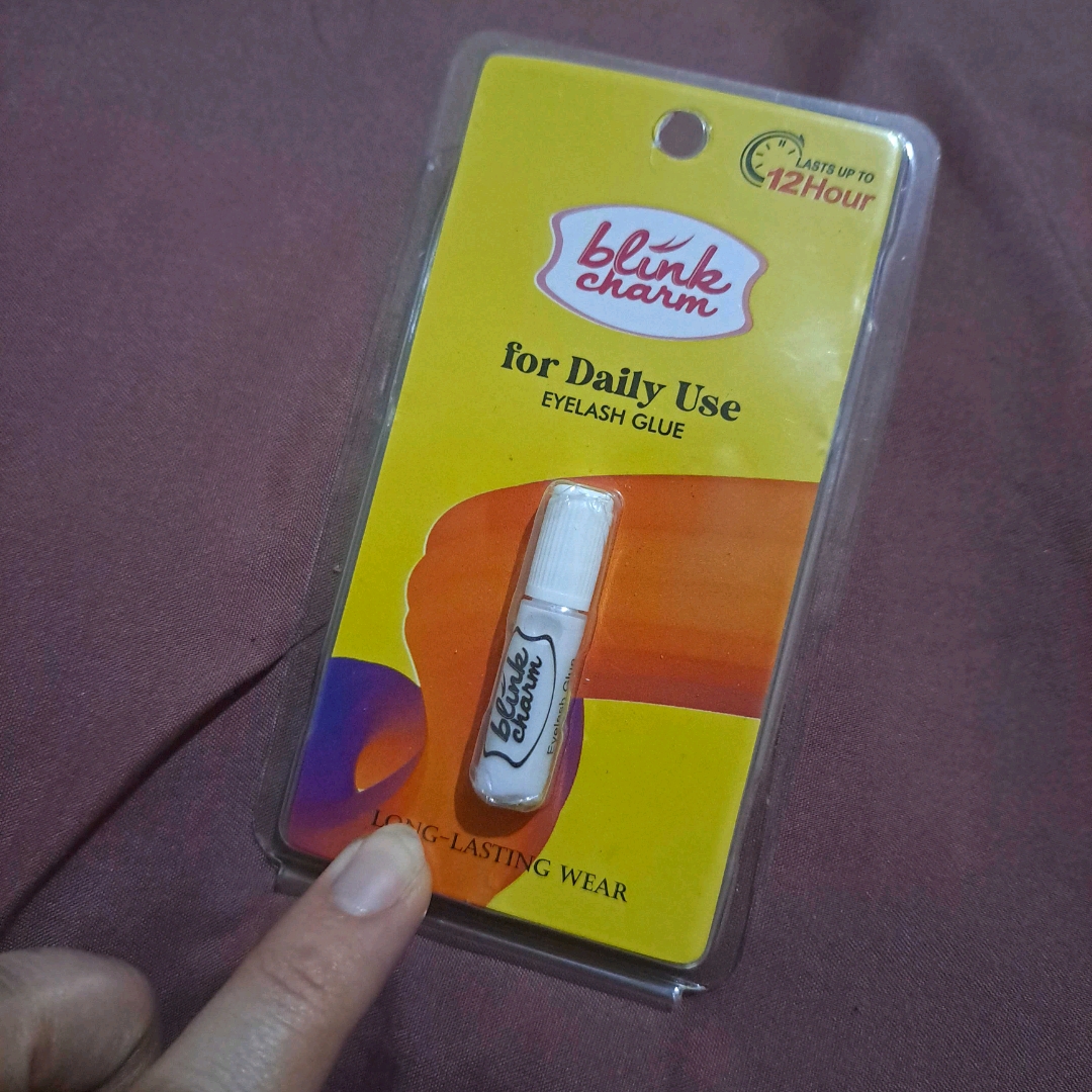 High Performance Lash Glue imgfdn-135af6ff-71f7-4cfa-88ed-93d1c6733fea