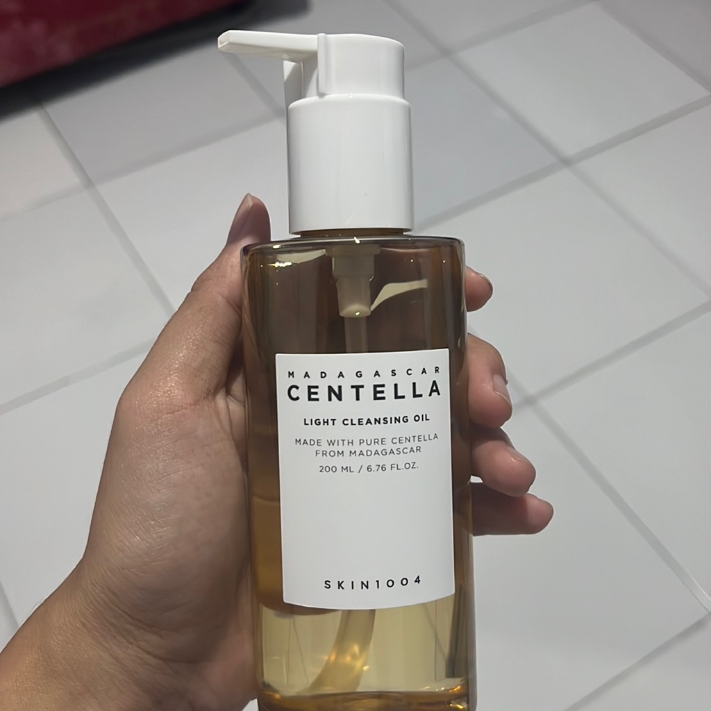 Madagascar Centella Light Cleansing Oil imgfdn-fae58fee-6aec-4750-829a-c33646b9221e