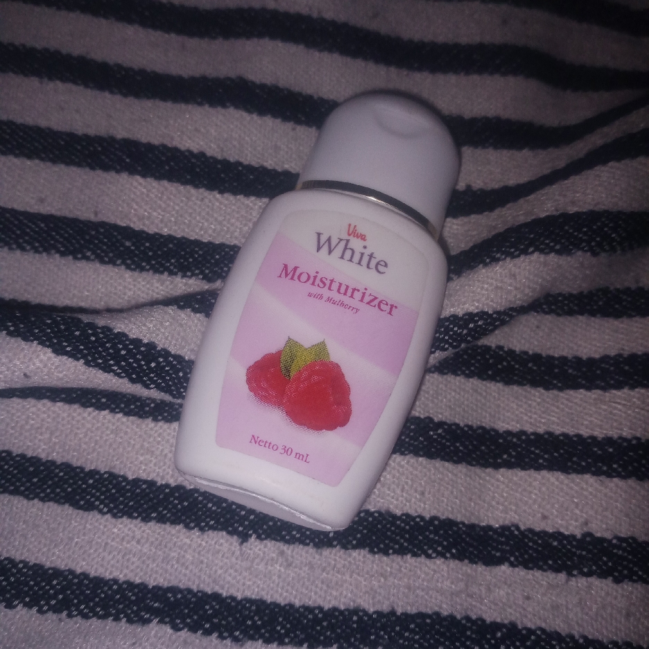 Moisturizer With Mulberry imgfdn-42c0e06b-5969-444f-a96b-6d40120722e2