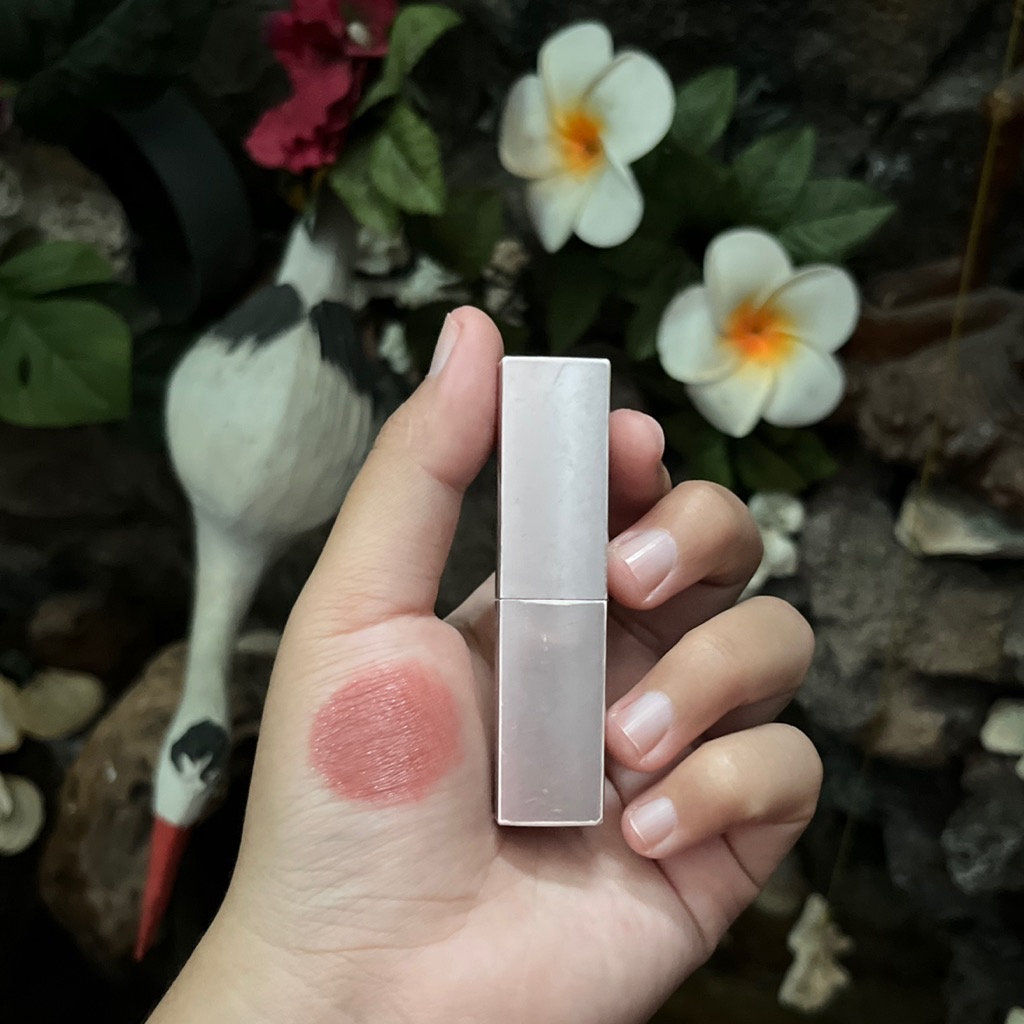 Gleam Luster Tinted Lip Balm - Luna imgfdn-6ee0cc09-e6ef-49c0-8cac-e8632812468a