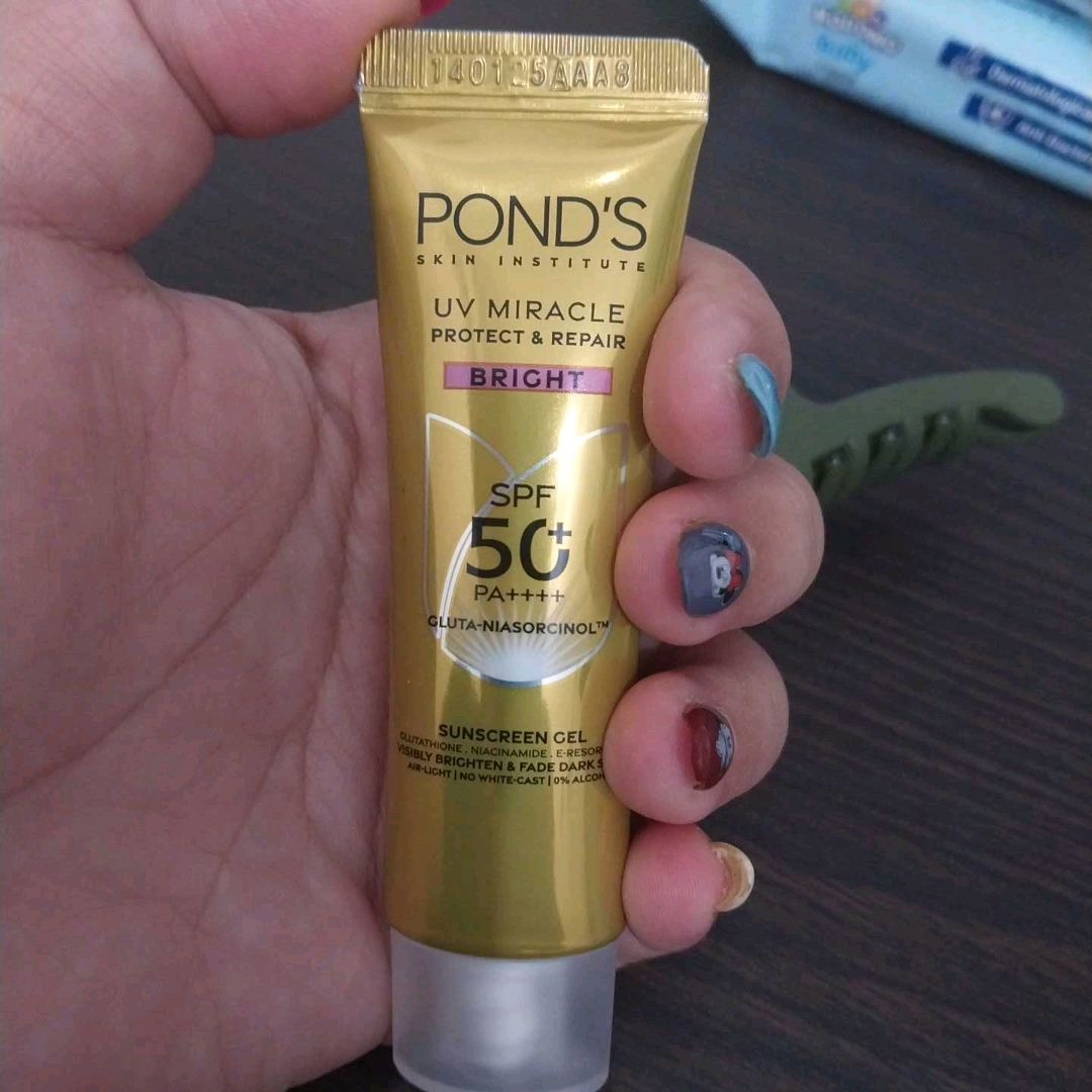 UV Miracle Protect & Repair Sunscreen Bright SPF50+ imgfdn-ea2996c6-a542-45ca-8e1d-0d953765ef4e
