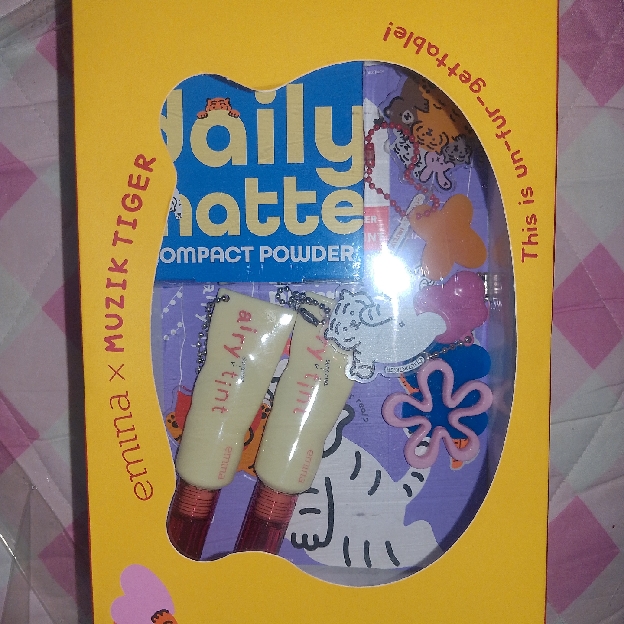 Daily Matte Cushion - W02 Natural imgfdn-7ab07261-f9ca-4729-831d-1755fc75a961