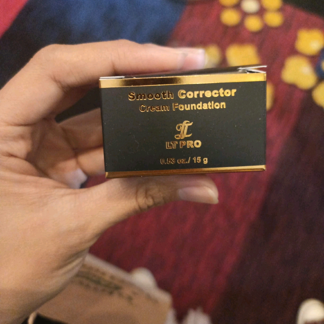 Smooth Corrector Cream Foundation - Plum Rose imgfdn-a48e6569-c8b7-40a7-abf0-4f66790ef7ea