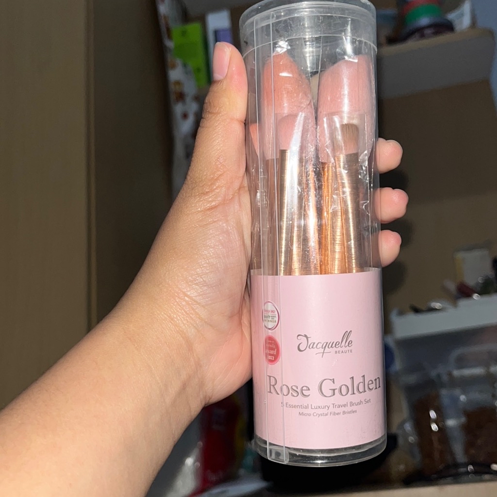 Rose Golden Brush Set imgfdn-b0011f46-4bfd-4f4e-b974-4a9b886597e5