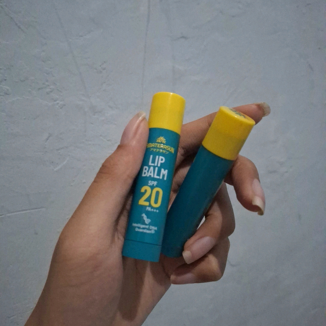 Lip Balm SPF 20 PA+++ imgfdn-bb176bc4-fb07-4a1b-8a6d-6f40a0dbef10