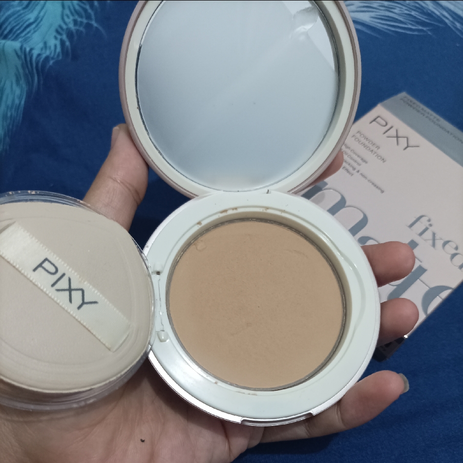 Fixed Matte Powder Foundation - 202N Light Ivory imgfdn-4d087e90-2f4a-4dcf-bb5c-adf012b1e870